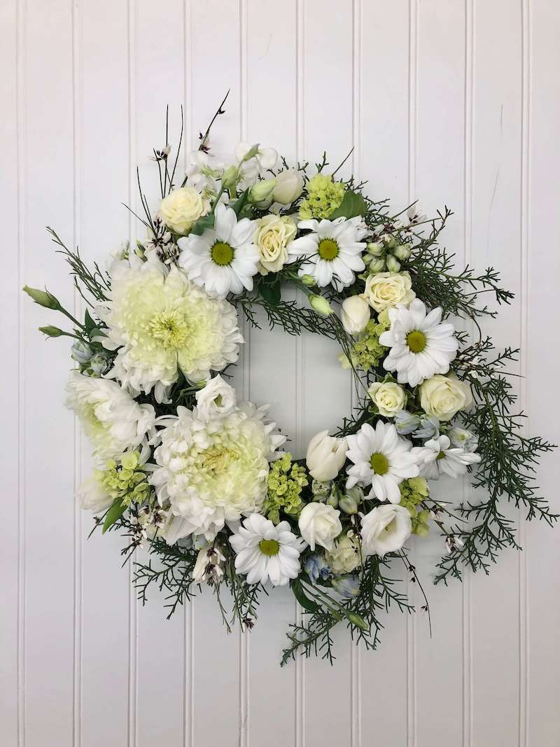 Floral Wreath Calumet Floral & Gifts